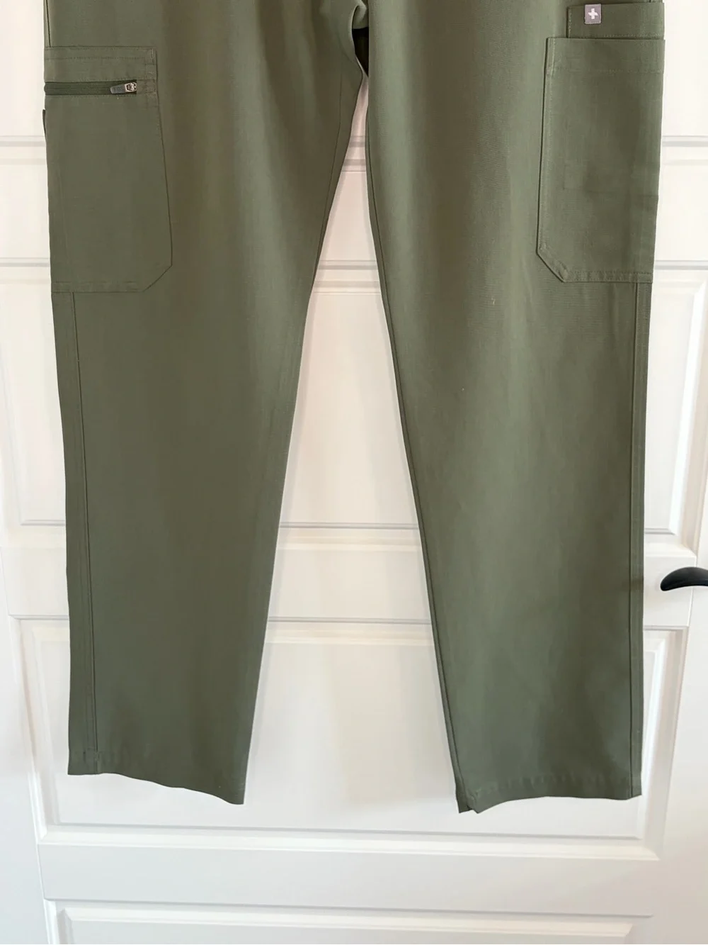 FIGS Technical Collection Cairo Cargo Scrub Pants Army Green Size Large Tall